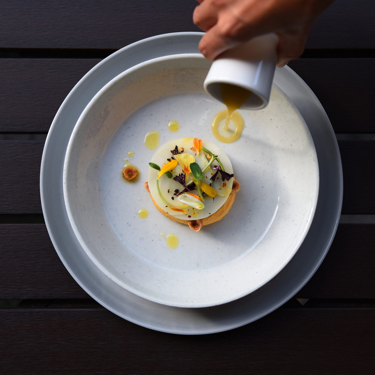 Circular Collection tableware
